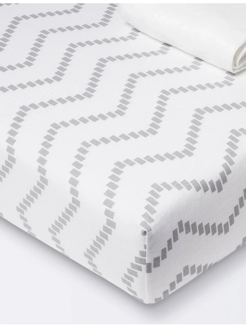 Cloud Island 2-pack Jeresy Crib Fitted Sheet Gray Chevron & Solid White Nwt